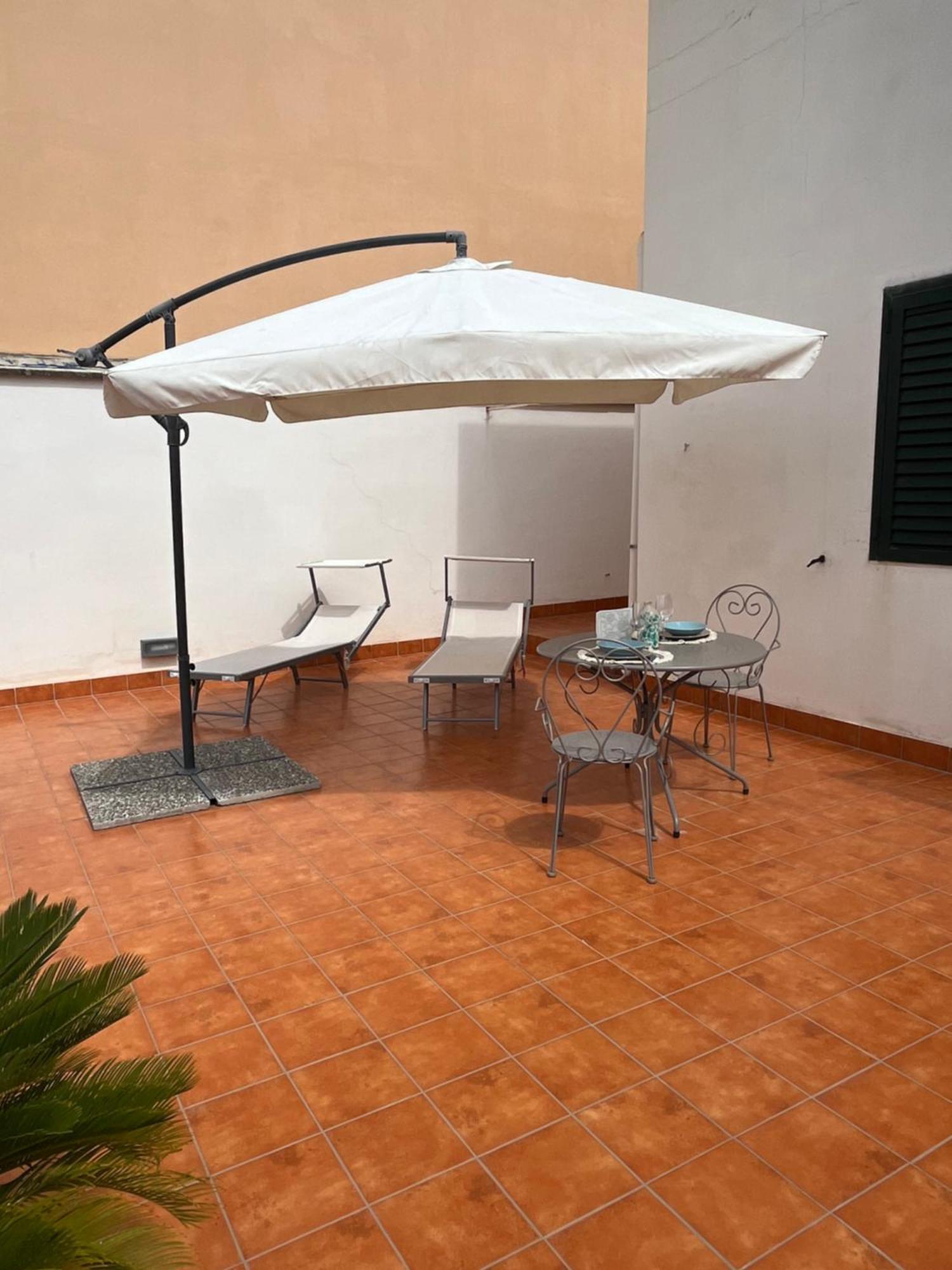 La Terrazza Di Nonno Ciccio Apartment โมโนโปลี ภายนอก รูปภาพ
